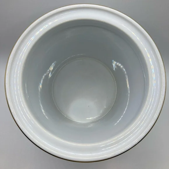 Gevalia Kaffe White w/Gold Trim Handmade Fine Ceramic Ware Coffee
Canister - Picture 6 of 9